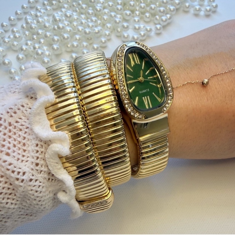 Serpenti Watch Gold and Green Quartz Watch - Picture 2 of 3